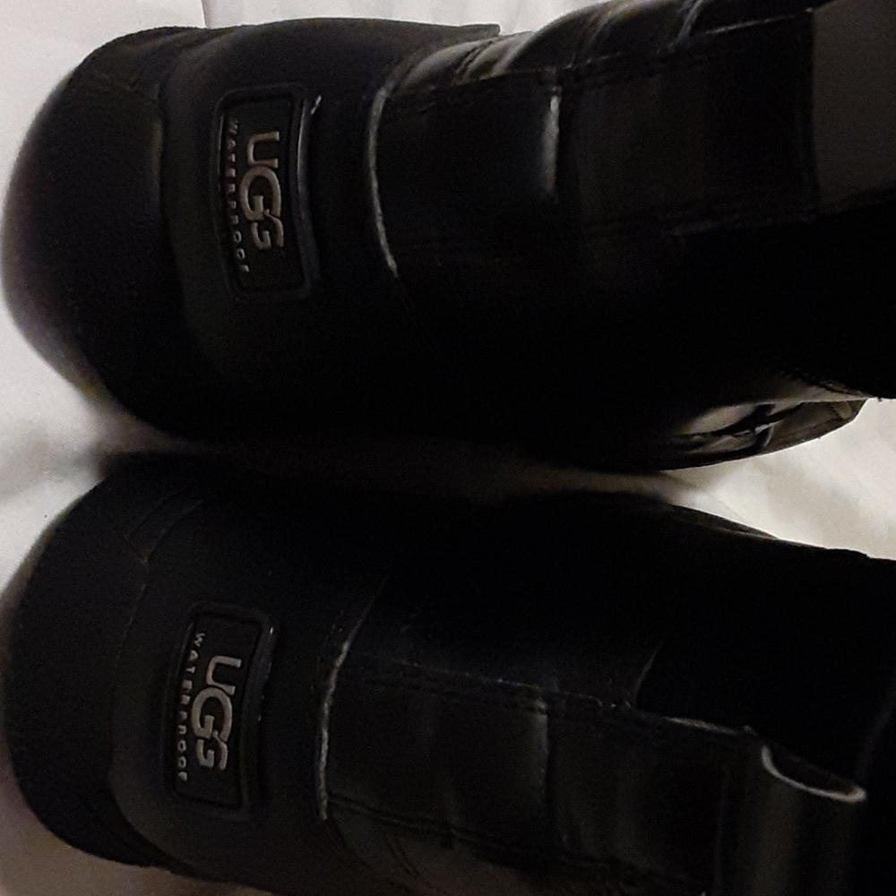 Boots - Picture 5 of 9